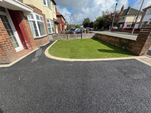 Driveway Company Cheshire 6 Medium